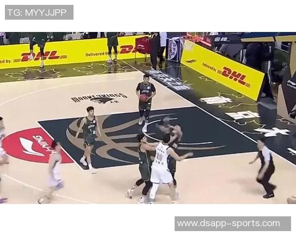 马绍尔称赞凯莱布马丁防守能力出众每场比赛都全力盯防对手核心球员